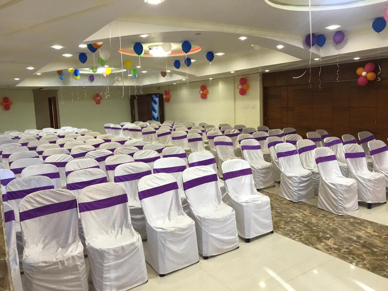 Park Hotel And Resort Kaglipur Exterior foto